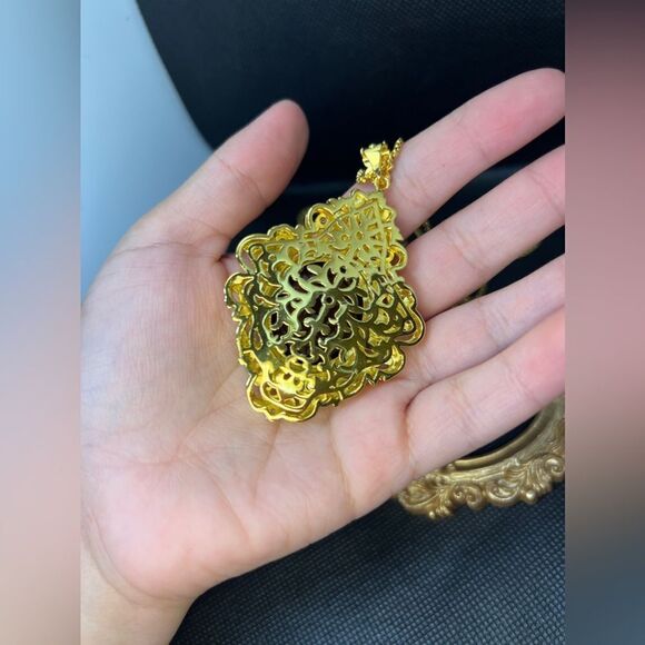 Vintage Inspired Royal Amethyst Necklace - Picture 12 of 12